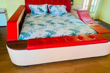 بنسيون Oyo Home Home Of Peace & Radiance