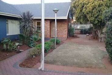 Bed and Breakfast Doeny Lodge