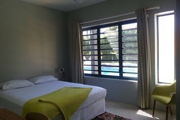 تختخواب و صبحانه Wellesley Hotel Rarotonga