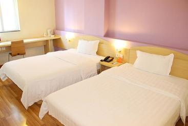 هتل 7days Inn Hohhot Xinhua Square