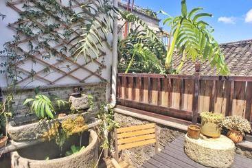 هتل Heshun Xinyue Boutique Inn