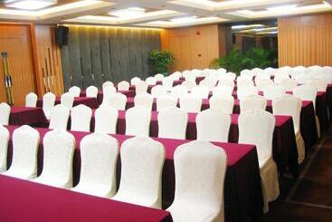 هتل Shenzhen Longgang Rivan