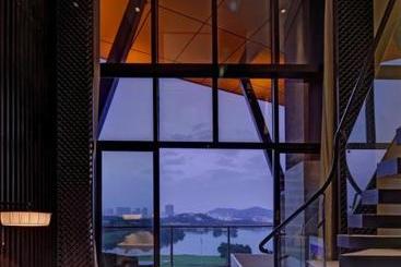 استراحتگاه Shenzhen Castle Golf