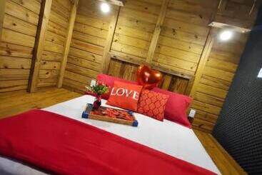 ユースホステル Pousada Rosa Shanti, Café Da Manhã Opcional, Apenas 4 Cabanas, Piscina, Estacionamento Privativo, ár