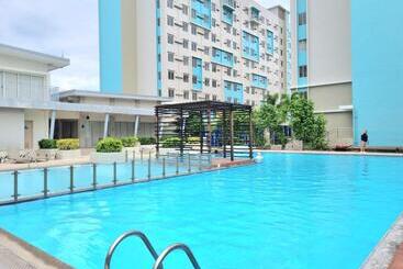 公寓式酒店  Mika S Crib 2br Condo