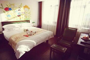 Time Traveller Hotel   Near The Grass Skyline, Dajingmen, Zhangjiakoubu, 20 Minutes Away From Zhangj