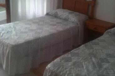 פנסיון Habitaciones López Azcona