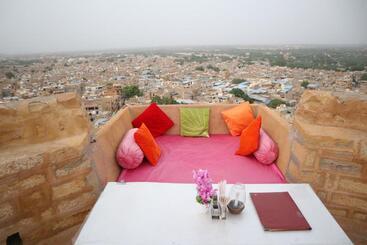 بنسيون Lotus Haveli