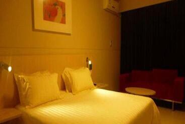 酒店 Jinjiang Inn Changchun Hongqi Street