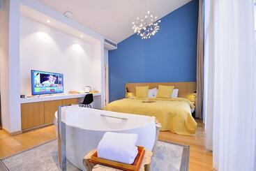 فندق Meijie Mountain Hotspring Resort
