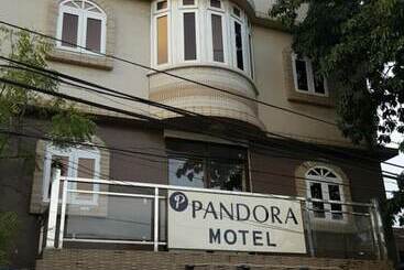 Pandora Motel