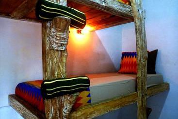 هاستل Gipsy Backpackers