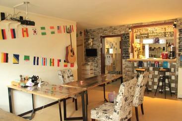 First Met Backpackers Hostel