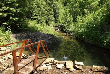 هتل Chalet Crepdechine