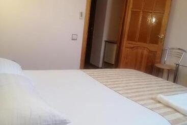 هتل Gostiniy Dvor Non Stop