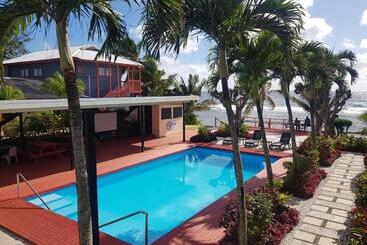 مُتل Kiikii Inn & Suites