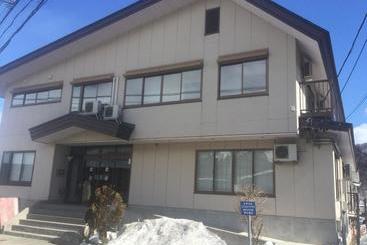 호스텔 Kitabarakan