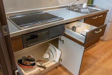 فندق صغير Residence Hotel Takayama Station