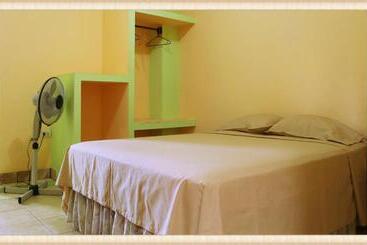 مبيت وإفطار Hostal San Antonio