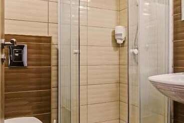 مبيت وإفطار The Cream