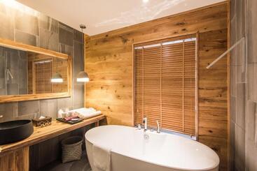 فندق The Apsara Lodge