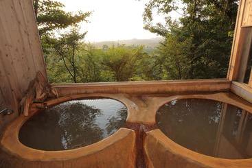 ریوکان Tobise Onsen Tenga Sanso