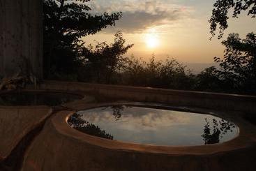 ریوکان Tobise Onsen Tenga Sanso
