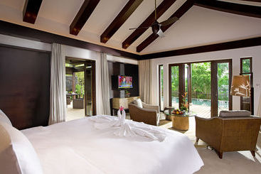 هتل Narada Resort & Spa Perfume Bay