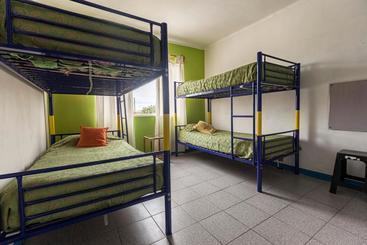 Aji Verde Hostel