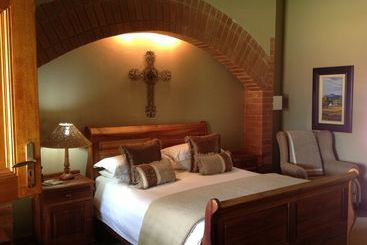 Berit Country Home & Chapel