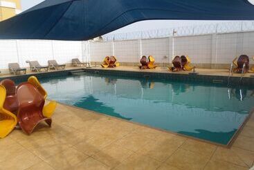 Dream Court Apartment