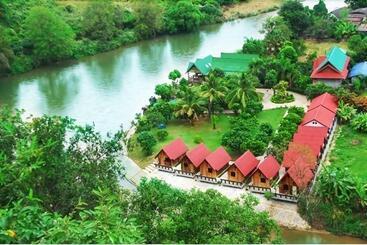 酒店 Khun Mai Baan Suan Resort