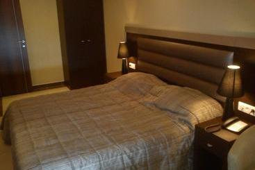 Meliton Inn Hotel & Suites By The Beach