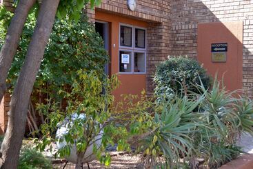 פנסיון Boga Legaba Guest House & Conference Centre