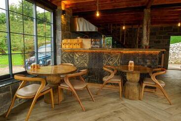 Hobbit Chalet