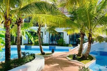 Manyo Hotel And Resort