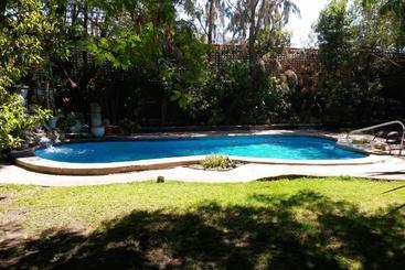 ホテル Atankalama