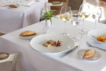 فندق Chateau De Drudas