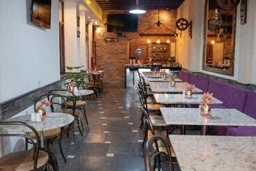 هتل Colonial San Agustin