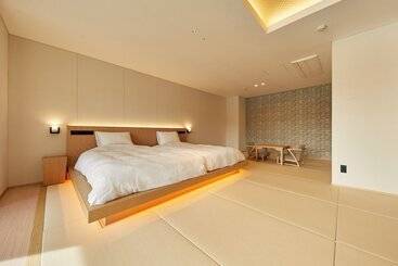 Отель Ryokan & Sauna Yorzuya Hita