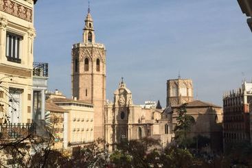 Shf Plaza De La Reina