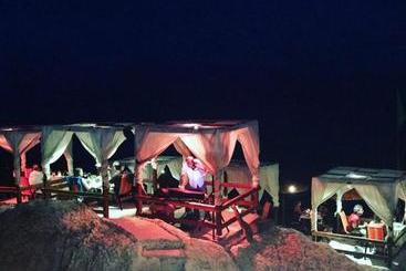 تختخواب و صبحانه Sunset Old Town