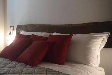 ベッドアンドブレックファースト Tabano Ristorante Casolare