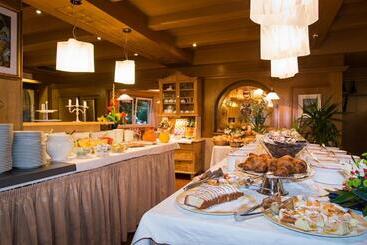 ベッドアンドブレックファースト Tirolerin Garni