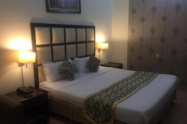 Отель Dreamz Residency