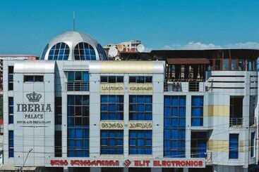 בית מלון כפרי Iberia Palace