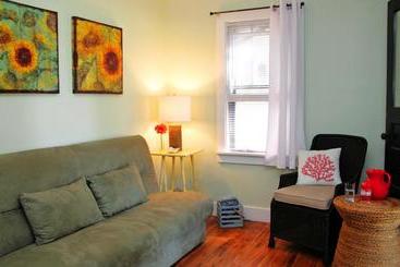 فندق Rainbow Shores