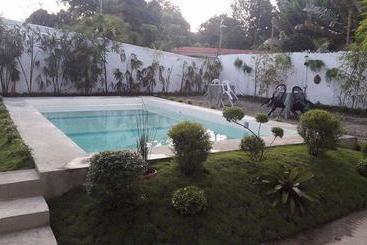 Отель Sola Guesthouse