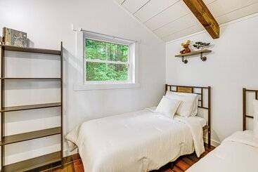 بيت ريفى Lofty Dreams  Cabin By Conway Lake & Saco River!
