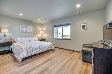 茅舍 Charming Home ~ Half Mi To Potholes State Park